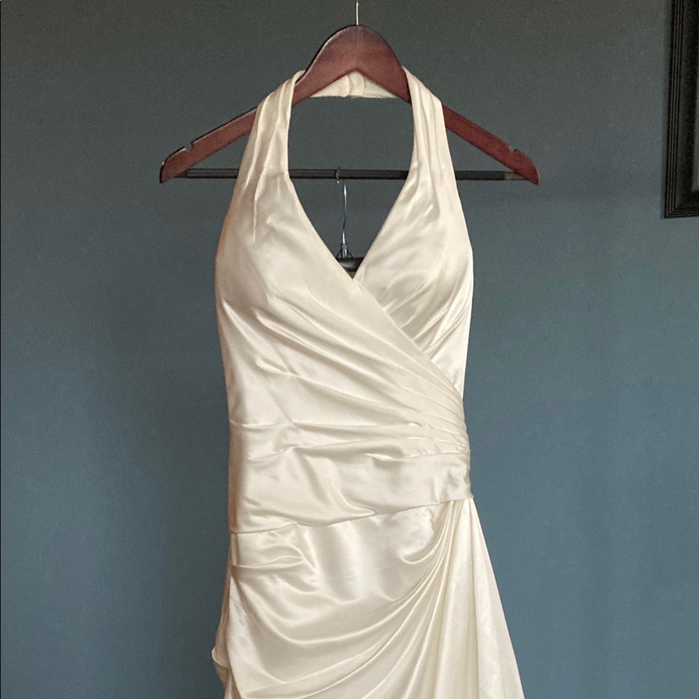 Wedding gown